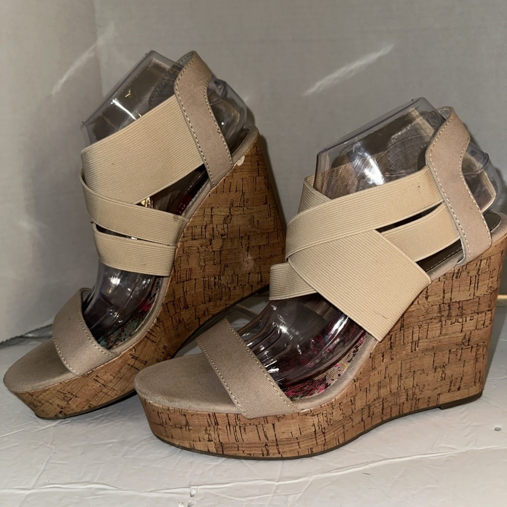 Madden Girl Eastt Nat Fabric Wedges Womens Size 10